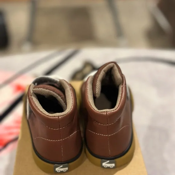 See Kai Run Brown Sneakers with White and Black Details - Picture 3 of 6